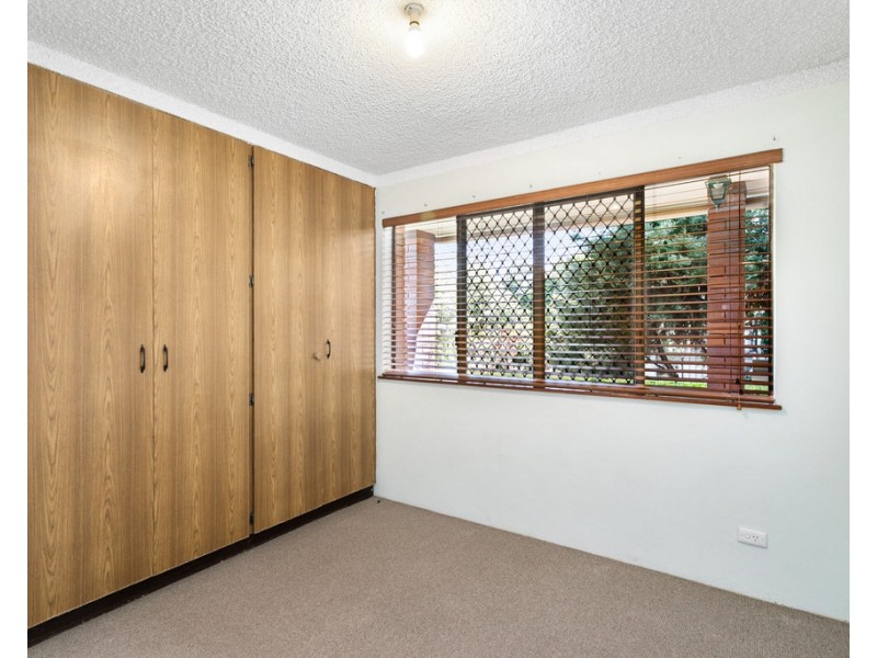 2/5 View Street, Woody Point QLD 4019