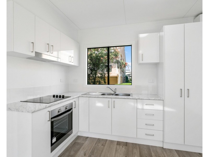 15a Murphy Street, Scarborough QLD 4020