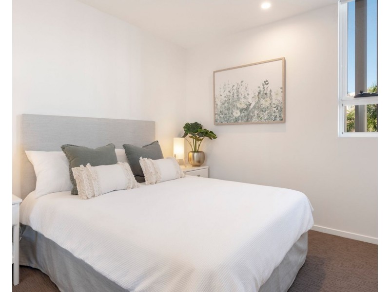 710/81 Sutton Street, Redcliffe QLD 4020