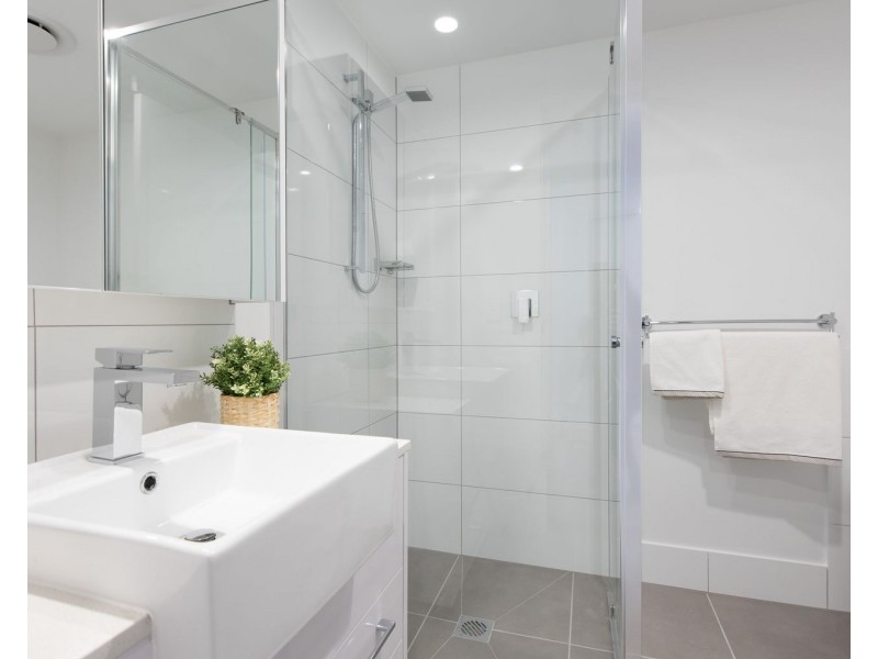 710/81 Sutton Street, Redcliffe QLD 4020