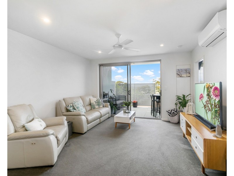 303/29 Caroline Street, Woody Point QLD 4019