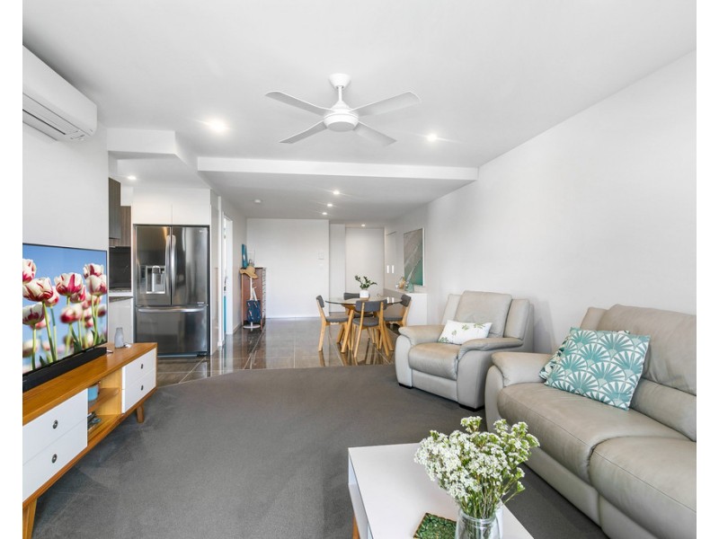 303/29 Caroline Street, Woody Point QLD 4019