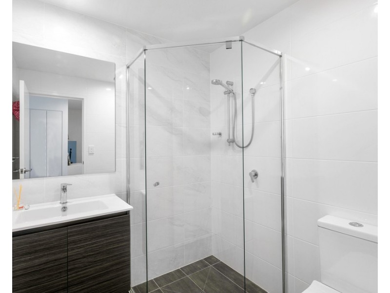 303/29 Caroline Street, Woody Point QLD 4019