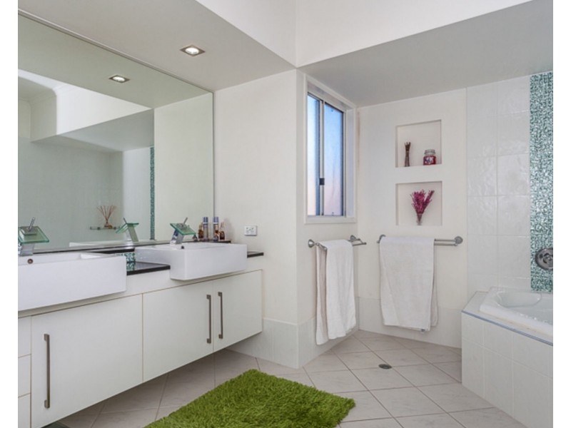 38 Georgina Street, Woody Point QLD 4019