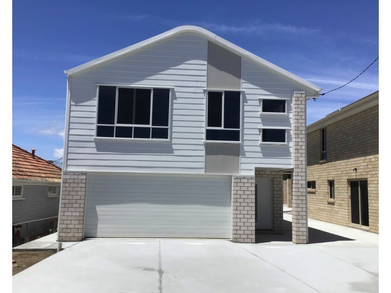 3A Bailey Street, Woody Point QLD 4019