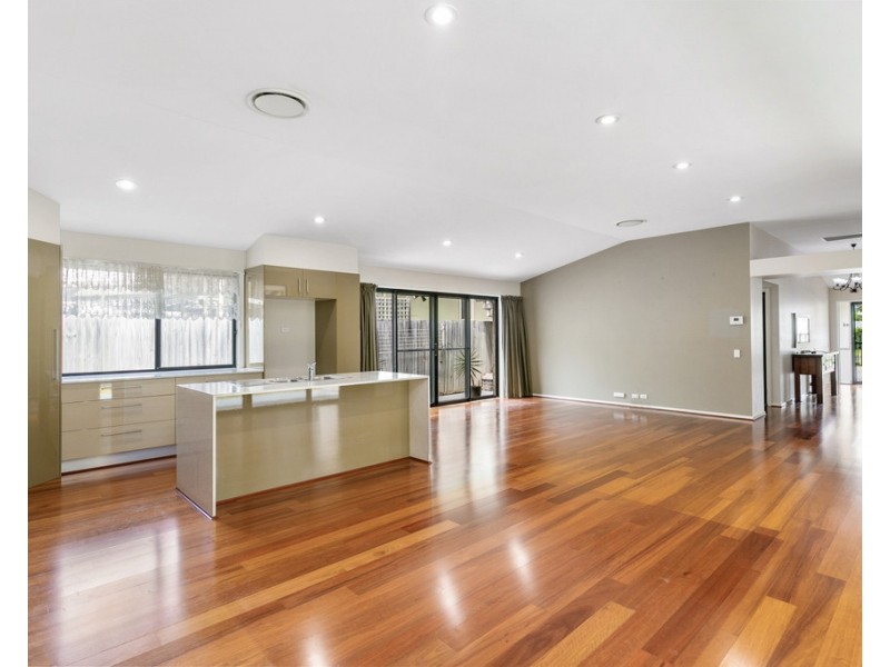 33 Enoch Street, Clontarf QLD 4019