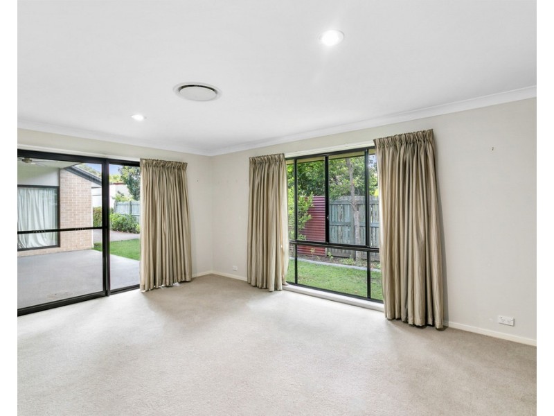 33 Enoch Street, Clontarf QLD 4019