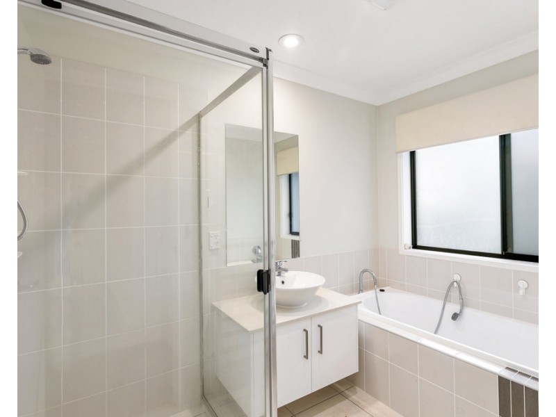 33 Enoch Street, Clontarf QLD 4019