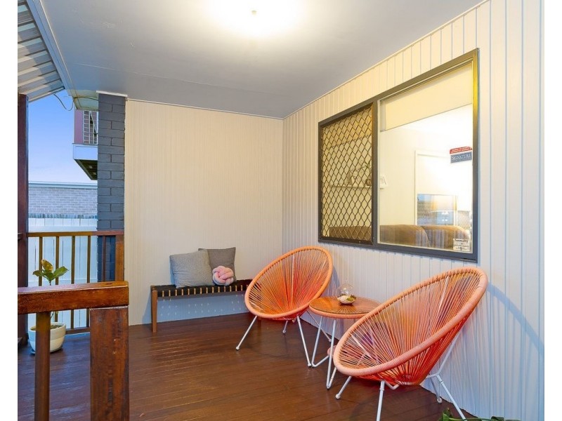 1E Westbrook Street, Woody Point QLD 4019