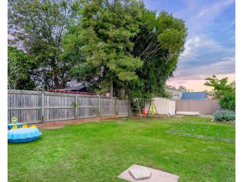 1E Westbrook Street, Woody Point QLD 4019