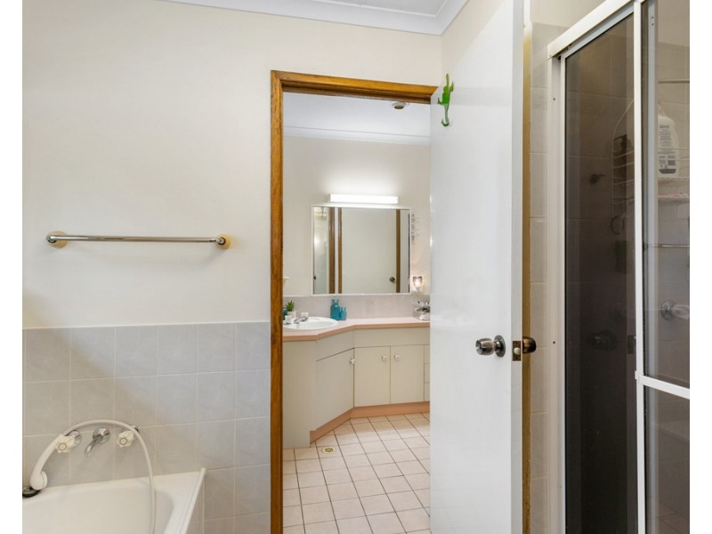 6 Sunderland Drive, Bray Park QLD 4500
