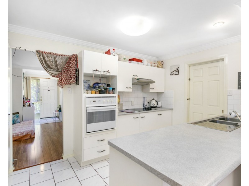 1/70 Georgina Street, Woody Point QLD 4019