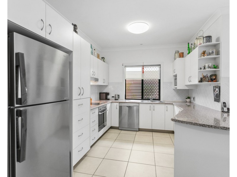 2/34 Georgina Street, Woody Point QLD 4019