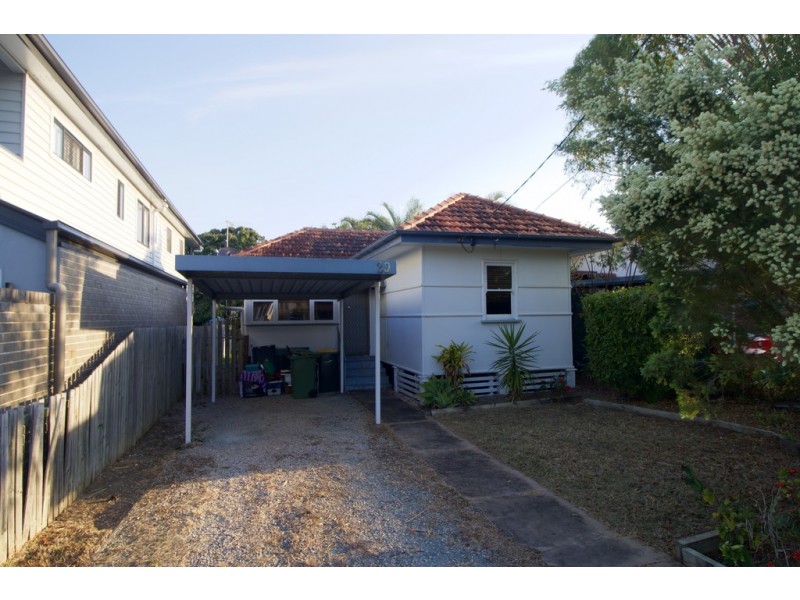 29 Westbrook Street, Woody Point QLD 4019