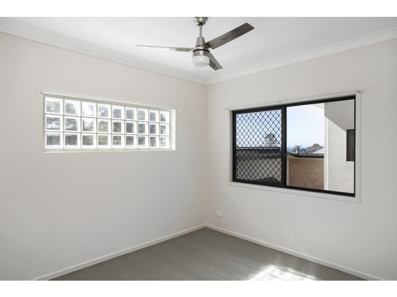 6/12 Georgina Street, Woody Point QLD 4019