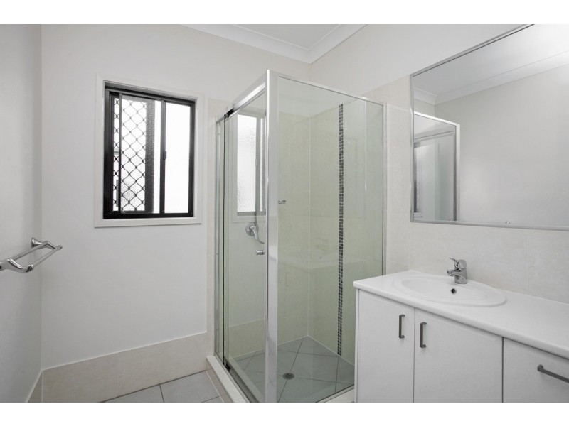 6/12 Georgina Street, Woody Point QLD 4019