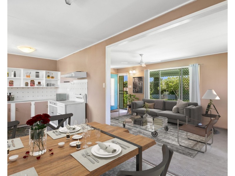 19 Bell Street, Woody Point QLD 4019