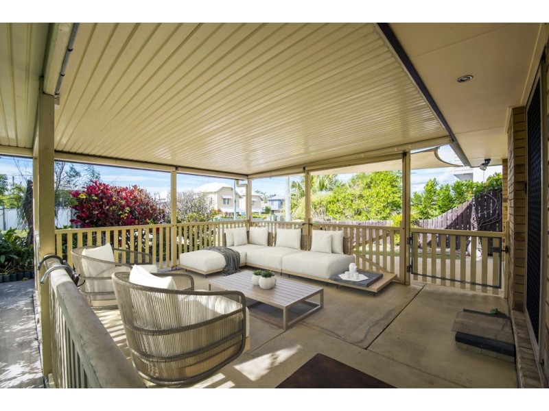 11a Moreton Avenue, Redcliffe QLD 4020