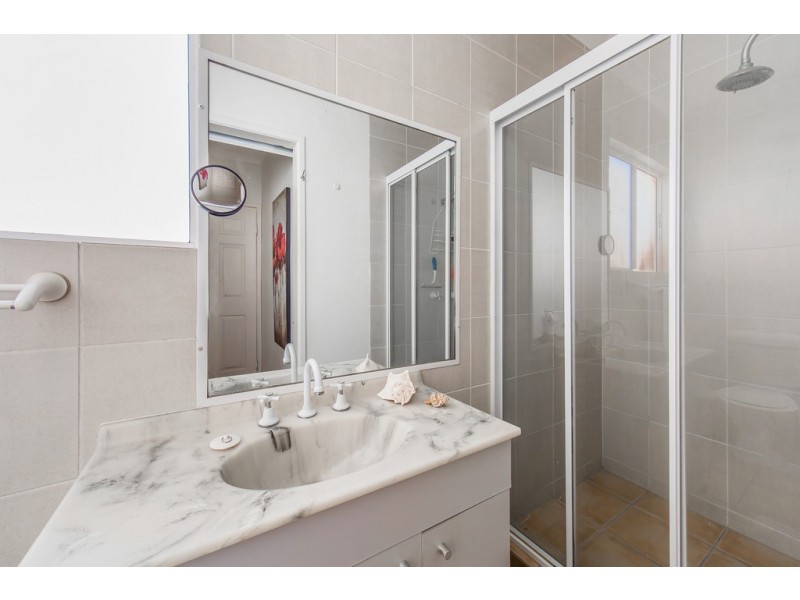 17 Collins Street, Woody Point QLD 4019