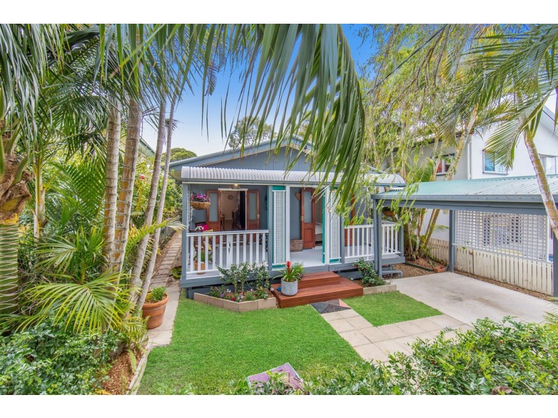 33 Knights Terrace, Margate QLD 4019