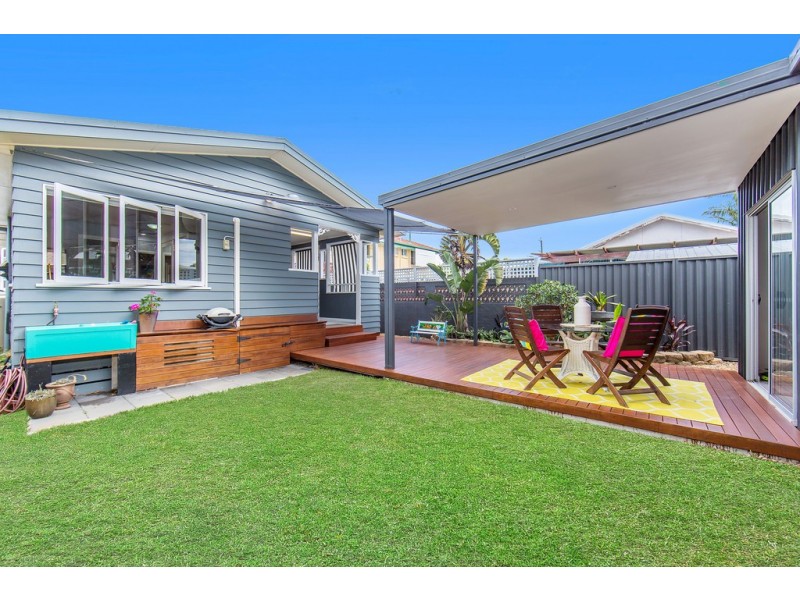 33 Knights Terrace, Margate QLD 4019