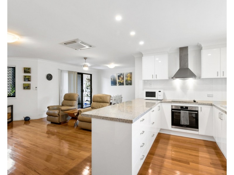 7/12-14 Georgina Street, Woody Point QLD 4019