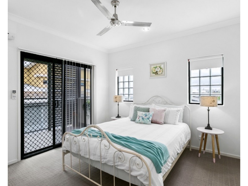 7/12-14 Georgina Street, Woody Point QLD 4019