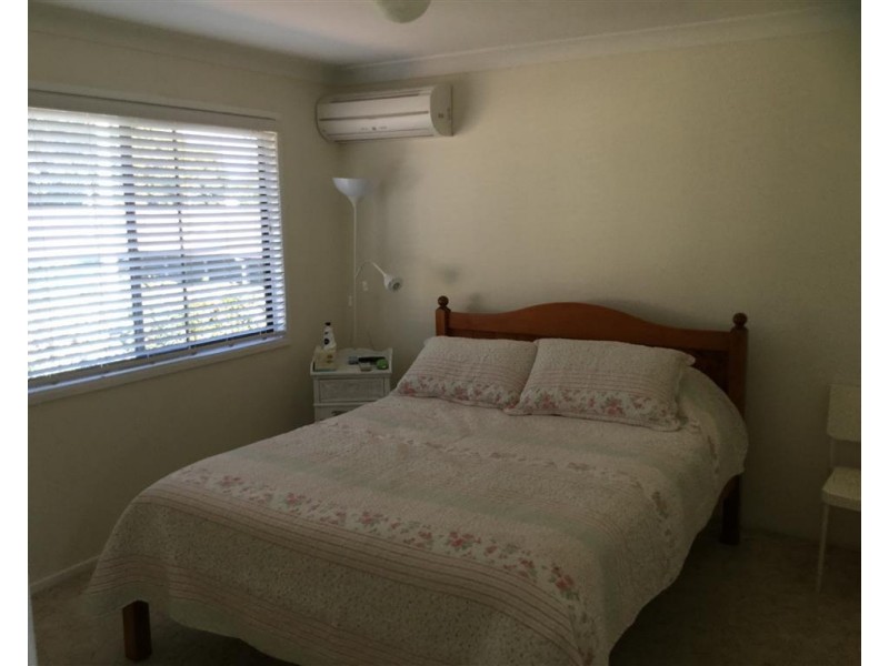 4/25 Annie Street, Woody Point QLD 4019