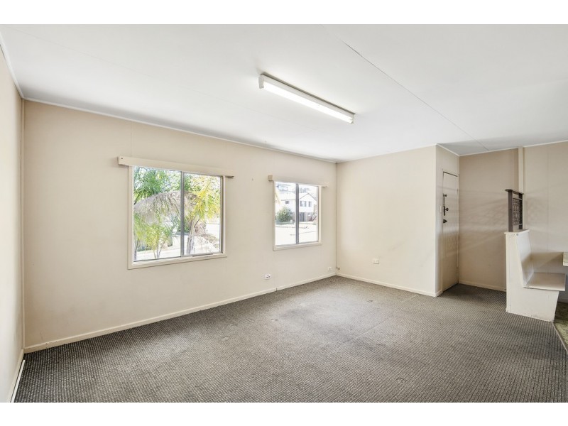2/5 Ella Street, Redcliffe QLD 4020