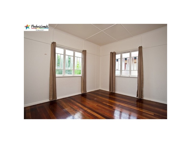 71 King Street, Woody Point QLD 4019