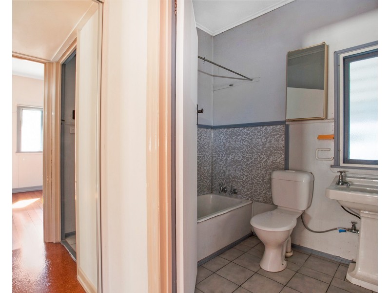 44 Bailey Street, Woody Point QLD 4019