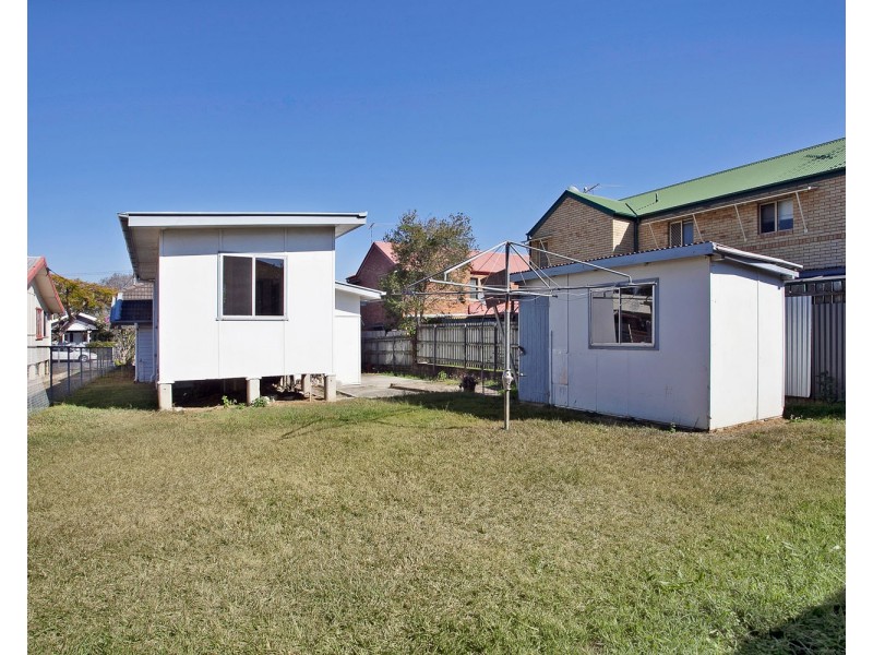 44 Bailey Street, Woody Point QLD 4019