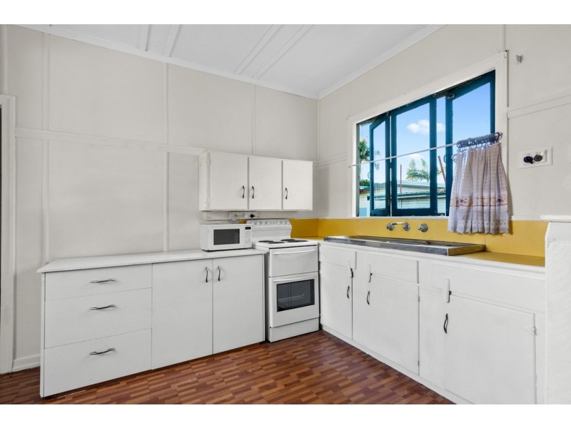 2/32 Hornibrook Esplanade, Clontarf QLD 4019