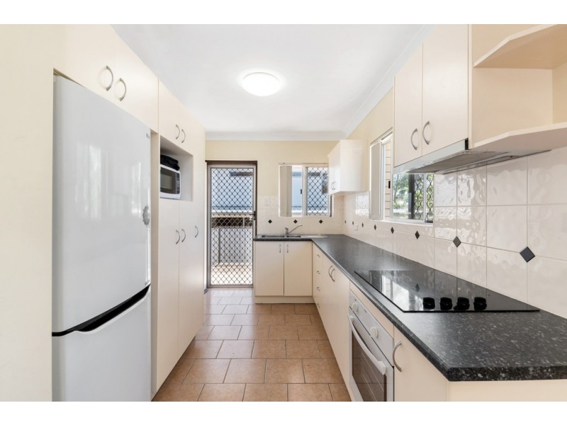 8/22 Lilla Street, Woody Point QLD 4019