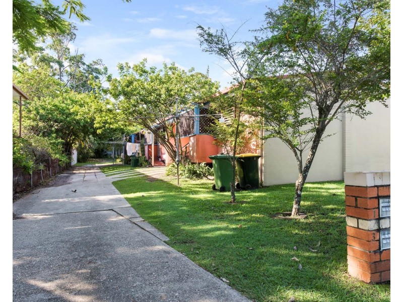 4/68 Deans Street, Clontarf QLD 4019