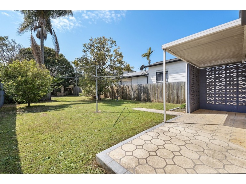 28 Annie Street, Woody Point QLD 4019