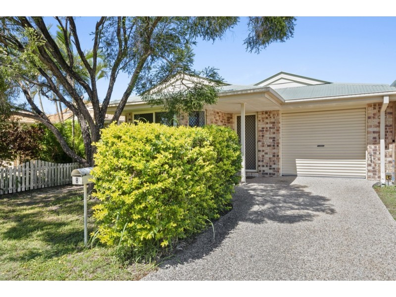 8 Garney Street, Redcliffe QLD 4020