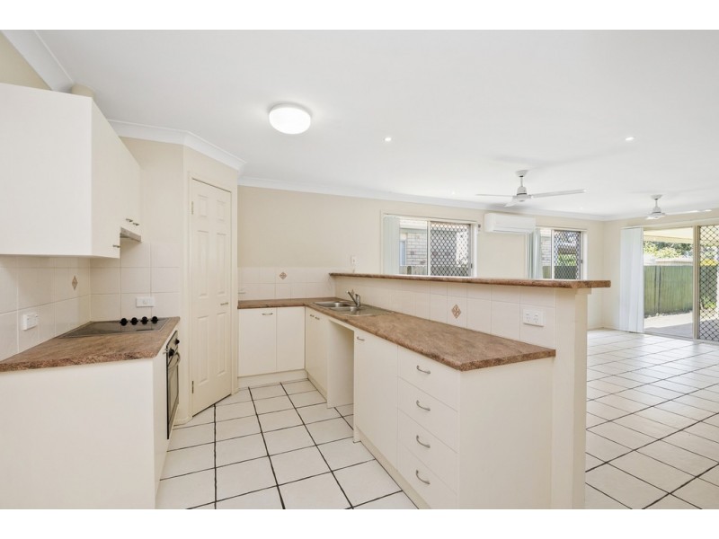 8 Garney Street, Redcliffe QLD 4020