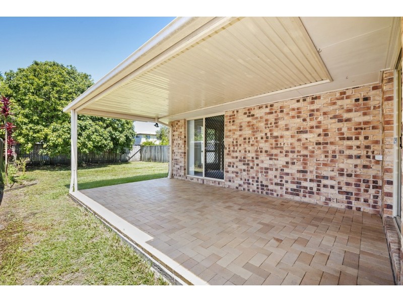 8 Garney Street, Redcliffe QLD 4020