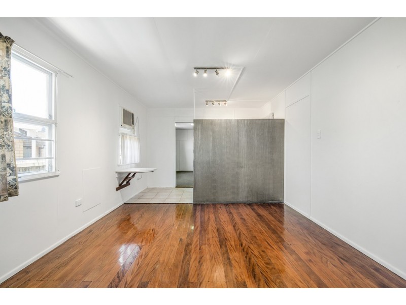 45 Hawthorne Street, Woody Point QLD 4019