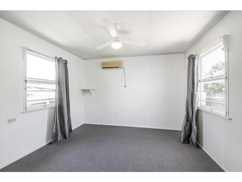 45 Hawthorne Street, Woody Point QLD 4019