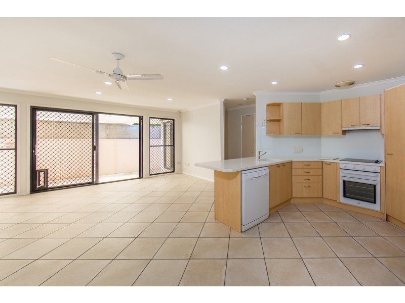 3/4 Georgina Street, Woody Point QLD 4019