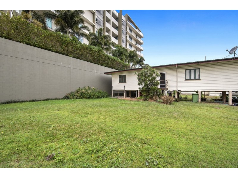 3/32 Hornibrook Esplanade, Clontarf QLD 4019