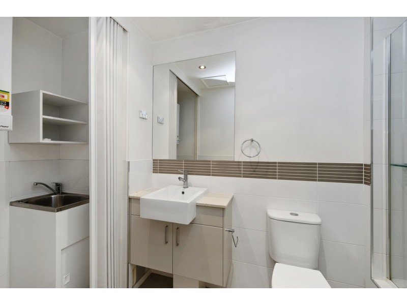 11/12 Portwood Street, Redcliffe QLD 4020