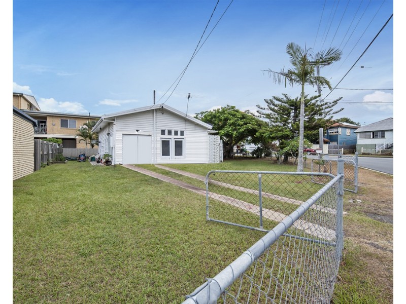 5 Maude Street, Margate QLD 4019