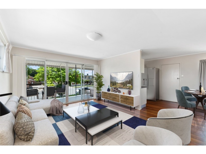 37 Georgina Street, Woody Point QLD 4019