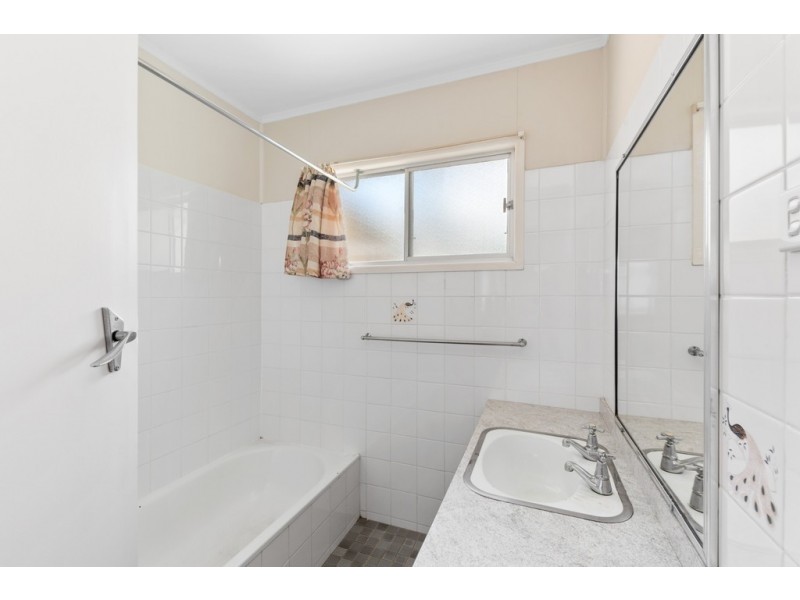 37 Georgina Street, Woody Point QLD 4019