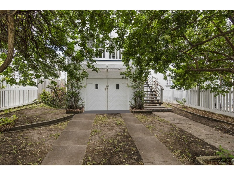 22 Donald Street, Woody Point QLD 4019