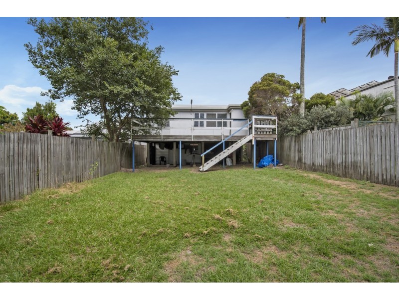 22 Donald Street, Woody Point QLD 4019