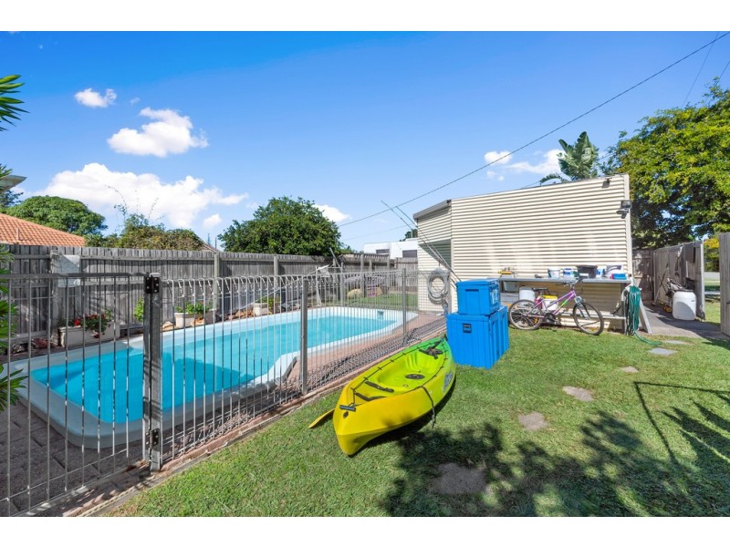 21 Adams Street, Scarborough QLD 4020